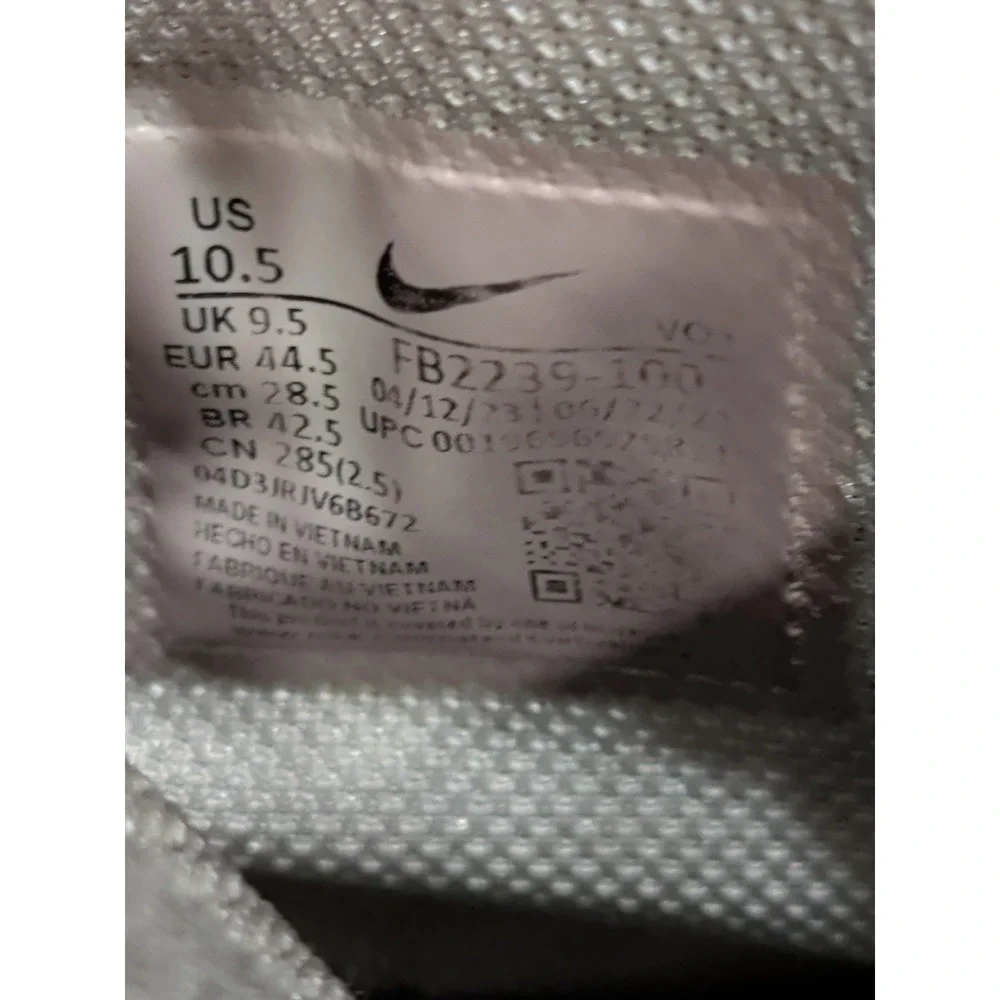 Mens Nike Lebron Witness VIII (White/Black-LT Smoke Grey) Size 10.5
